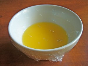 A easy way to get rid of fruit flies