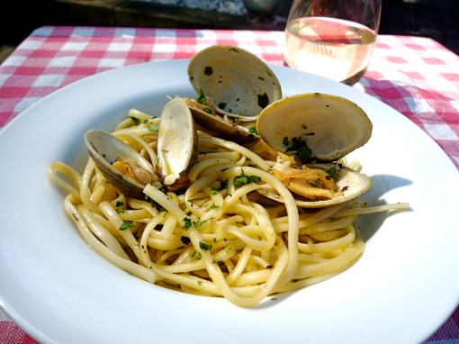 Linguine with clams + a glass of wine = the perfect meal!